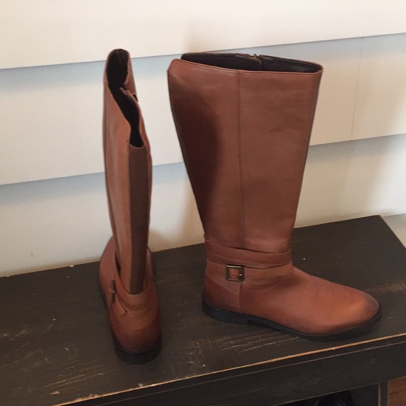 Boots/size 9 - Picture 2 of 3